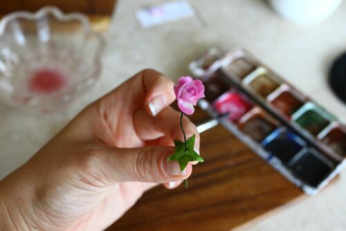 Маленькие цветочки - розы для куколок. Мастер-класс