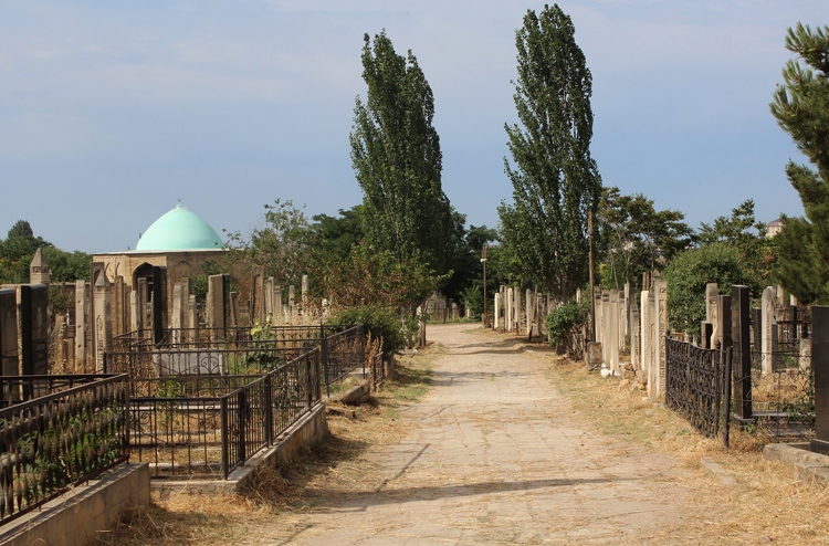 Кладбище Кырхляр