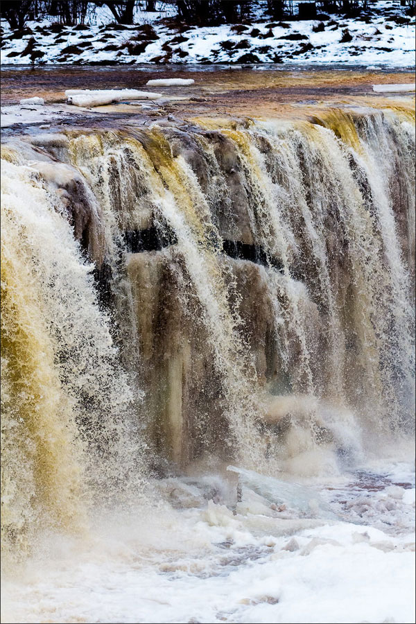 Водопад Ягала