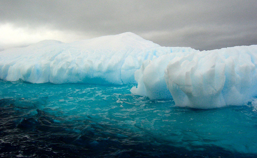 Айсберги около Антарктического полуострова, фото