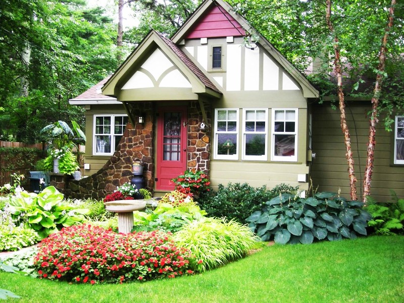 13811-front-yard-landscape-ideas-in-front-of-front-doors.jpg