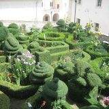 Топиарные сады: удивительные скульптуры из живых кустарников и растений