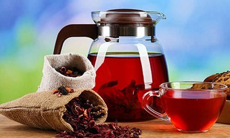 Горячий чай каркаде для женщин