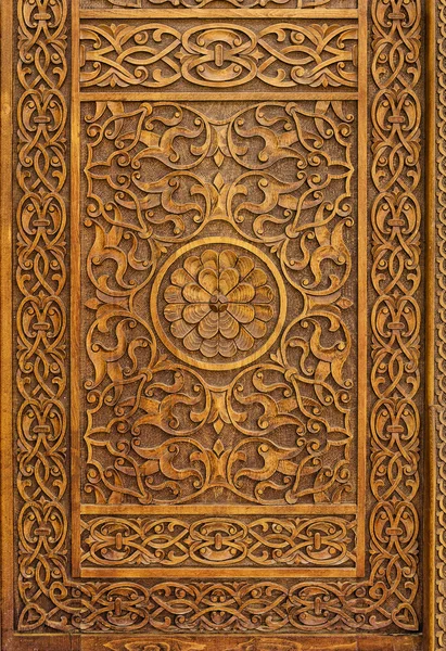 Резные деревянные двери Стоковая Картинка