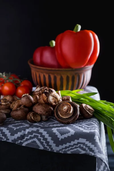 Close Shot Raw Champignon Mushrooms Vegetables Blue Napkin Black — стоковое фото