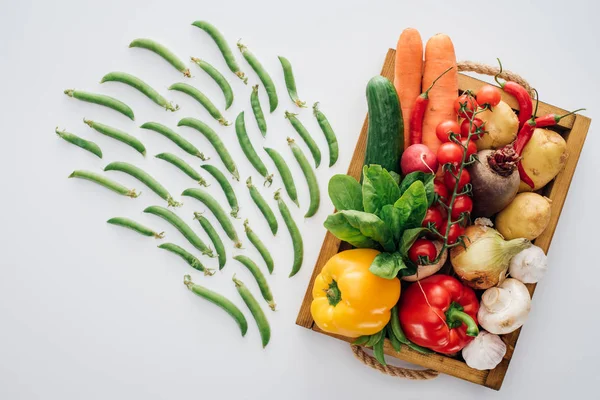 Top View Box Fresh Ripe Vegetables Green Peas Isolated White — стоковое фото